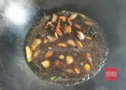 Illustration of how to make braised pork with potatoes 5