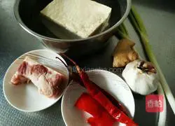 Illustration of how to make fish-flavored steamed tofu 1