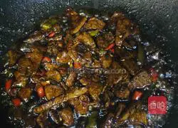 Illustration of how to stir-fry pork liver with parsley 6