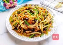 Illustration of how to make fish-flavored wild rice shredded pork 1