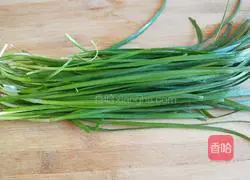 Xinwen Gourmet Fried Luncheon Meat with Chives and Eggs Illustration 1