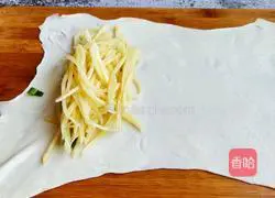 Illustration of how to make steamed potato shredded pancakes 7