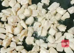 Kong Bao Illustration of how to make diced chicken 8