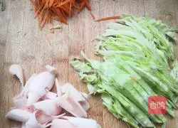Illustration of how to cook chicken breast with cabbage 1