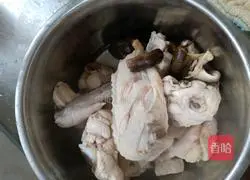 Illustration of how to make fish intestine and cola chicken wings 4