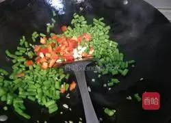 Illustration of how to stir-fry beans with minced meat, sauerkraut and beans 7