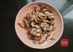 Illustration of how to make fried sausage with spring bamboo shoots 3