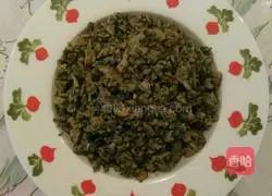 Illustration of how to make Chinese toon scrambled eggs 7