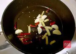 Illustration of how to make stir-fried chicken nuggets 10