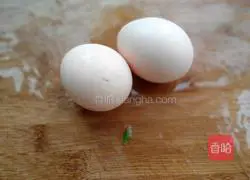 Illustration of how to make scrambled eggs with lettuce and vegetables 2