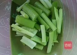 Illustration of how to make fried pork slices with oyster mushrooms 4