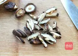 Illustration of how to cook yuba with mixed vegetables and mushrooms 3