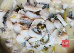 Home-style pickled fish with pickled vegetables Illustration of practice 12