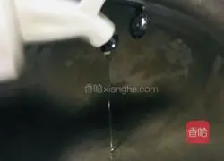 Spicy Mushroom Sauce Illustration of how to make fried snow peas 7