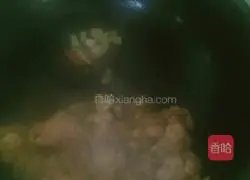 Illustration of chestnut roasted chicken legs 4