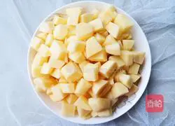 Illustration of how to make cumin ham, diced potatoes 1