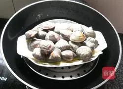 Illustration of how to make steamed clams 4