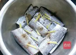 How to make fried hairtail fish with crispy sesame seeds Illustration 1