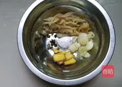 Illustration of how to make shredded pepper 4