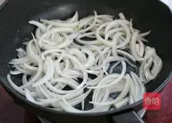 Fried pork skin with onions and peppers Illustration of how to do it 7