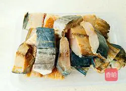 Braised sweet and sun-dried mackerel #New Year’s Eve dinner recipe illustration 1