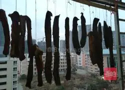 Illustration of homemade beef jerky 11