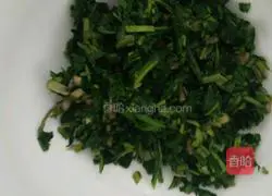 Illustration of how to make scrambled eggs with dandelions 2