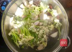 Illustration of how to make spicy hot pot with instant noodles seasoning 5