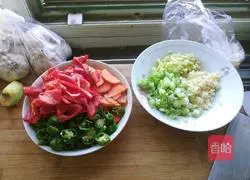 Illustration of how to make fish-flavored eggplant strips 1