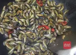 Illustration of how to stir-fry sea melon seeds in nine-story pagoda 4