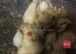 Illustration of how to make boiled fish 8