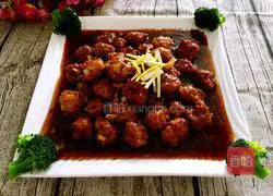 Illustration of how to make Jiaoliu meatballs 17