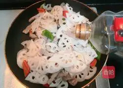 Illustration of Stir-fried Lotus Root 19