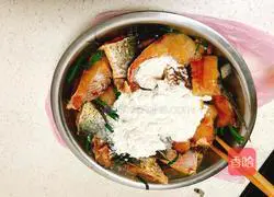 Illustration of how to make crispy fried fish cubes 8