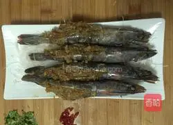 Illustration of how to make garlic vermicelli and open-back shrimp 6