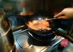 Illustration of how to make quick-fried three shredded shreds 9