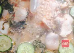 Illustration of how to make tomato and pickled fish 8