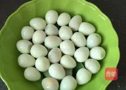 Illustration of braised pork with quail eggs 3