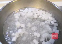 Illustration of Northeastern Beef Stew with White Radish 4