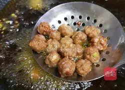 Illustration of the steamed bun dregs version of fried croquettes 9