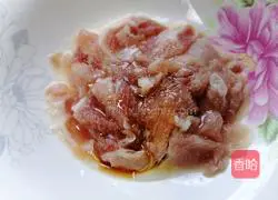 Illustration of how to make fried meat with vermicelli 2