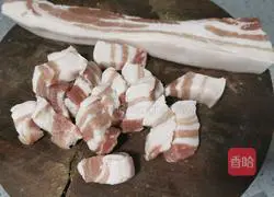 Illustration of how to make braised pork 1