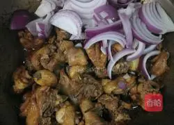 Illustration of how to make chicken in hotpot 7