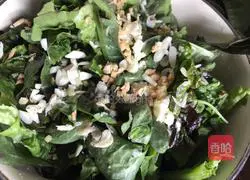 Illustration of how to make shrimp lettuce leaves 5