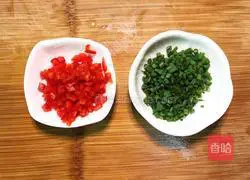 Illustration of how to make meat stuffed with garlic moss 3