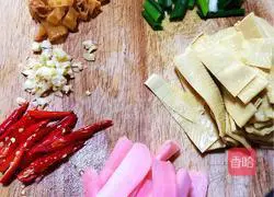 Stir-fried tender beef with kimchi Illustration of how to do it 1