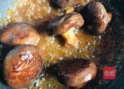 Illustration of how to make meat slices stuffed with oyster sauce and shiitake mushrooms 7