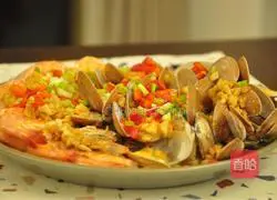 Illustration of how to steam seafood with garlic 16