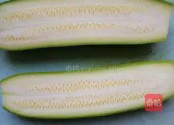 Illustration of how to make steamed watermelon with garlic 2