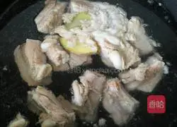 Illustration of how to make plum sauce short ribs 2